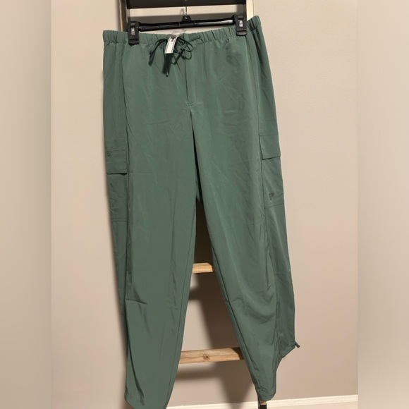 Pink - Picture 6 of 9